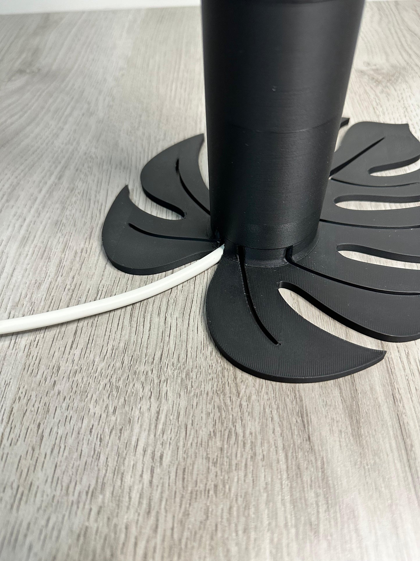 Monstera Blatt Grow Light Ständer Kabel Aussparung