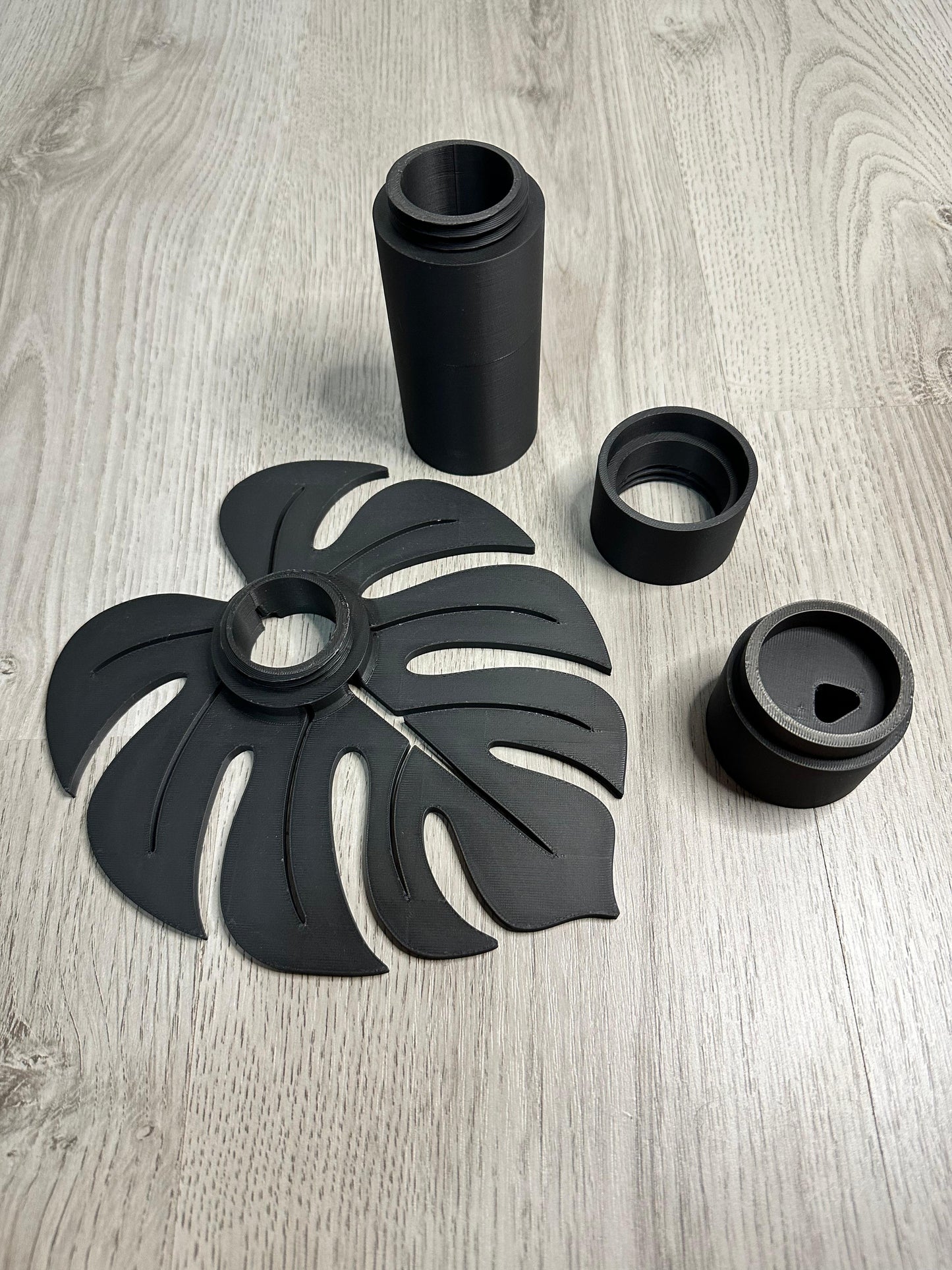 Monstera Blatt Grow Light Ständer zerlegt